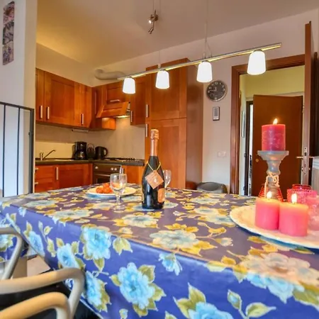 Mit Seeblick, Strandnaehe Und Tiefgaragen Stellplatz Apartamento