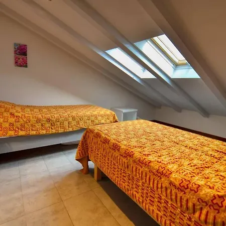 Mit Seeblick, Strandnaehe Und Tiefgaragen Stellplatz Apartamento