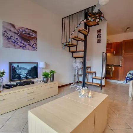Apartamento Mit Seeblick, Strandnaehe Und Tiefgaragen Stellplatz Acquaseria